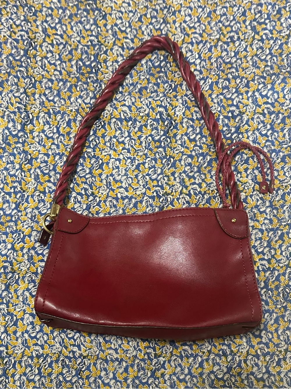 Relic shoulder bag